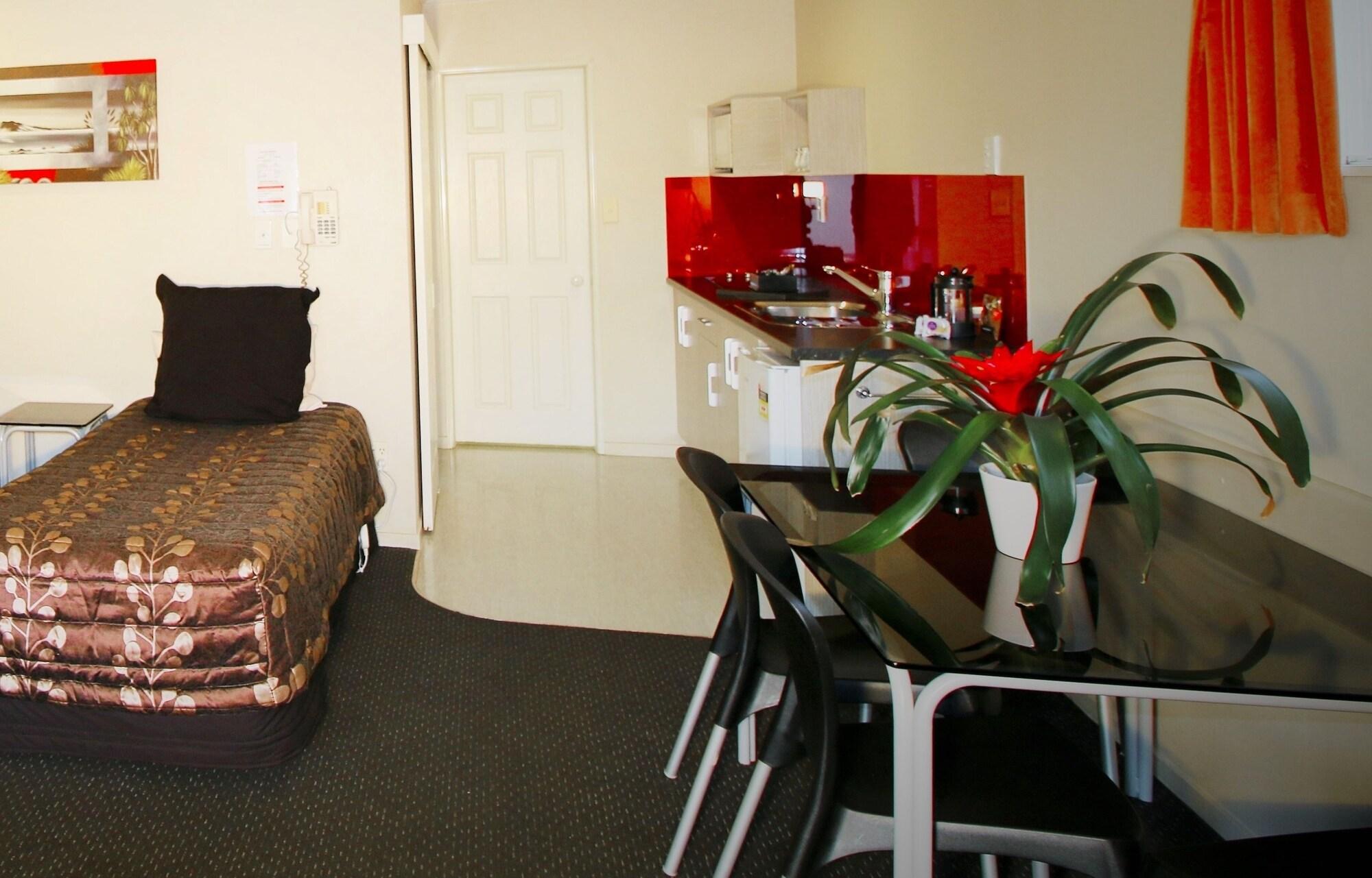 Capri On Fenton Motel Rotorua Dış mekan fotoğraf