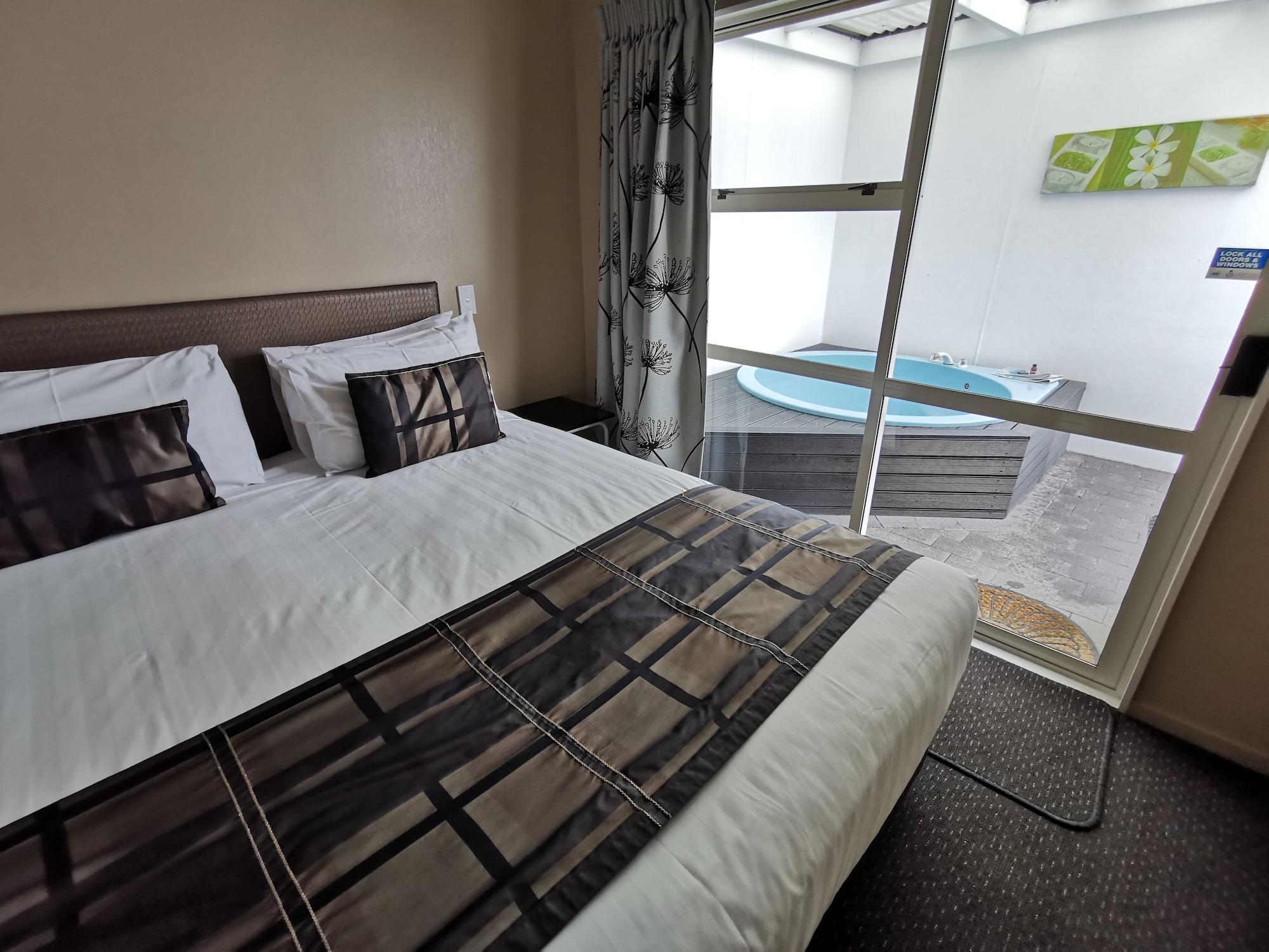 Capri On Fenton Motel Rotorua Dış mekan fotoğraf