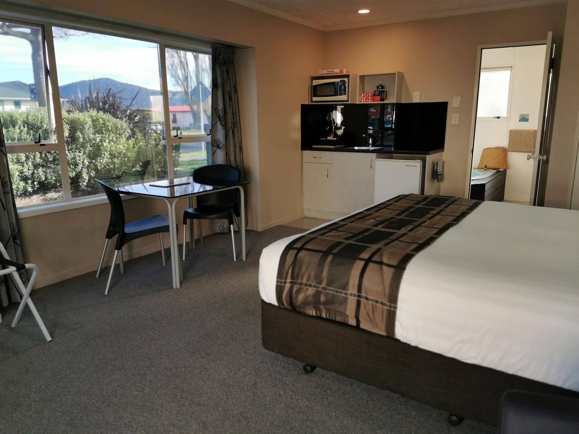 Capri On Fenton Motel Rotorua Dış mekan fotoğraf