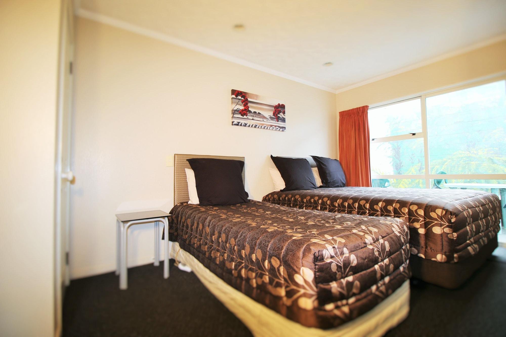 Capri On Fenton Motel Rotorua Dış mekan fotoğraf