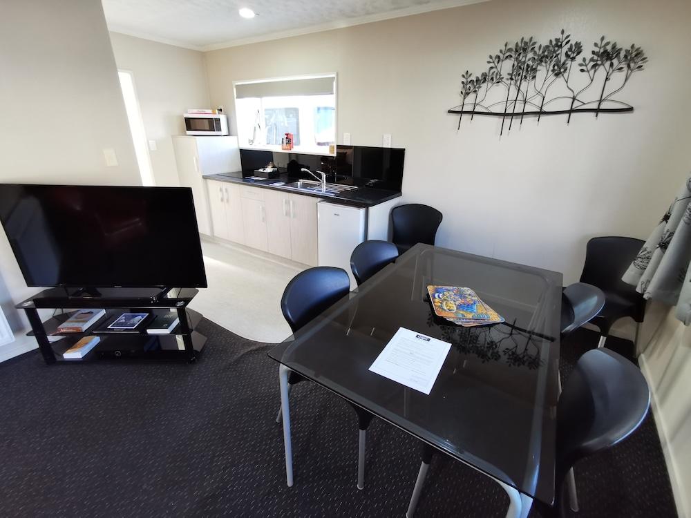 Capri On Fenton Motel Rotorua Dış mekan fotoğraf