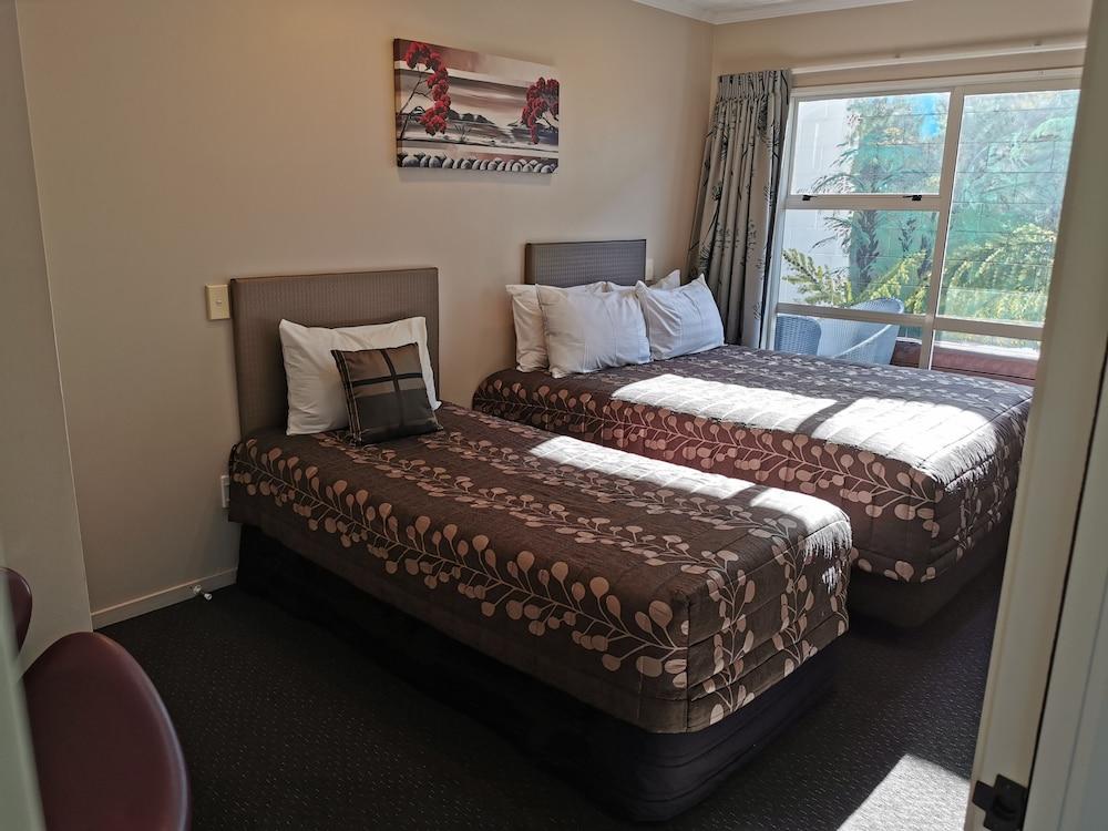 Capri On Fenton Motel Rotorua Dış mekan fotoğraf